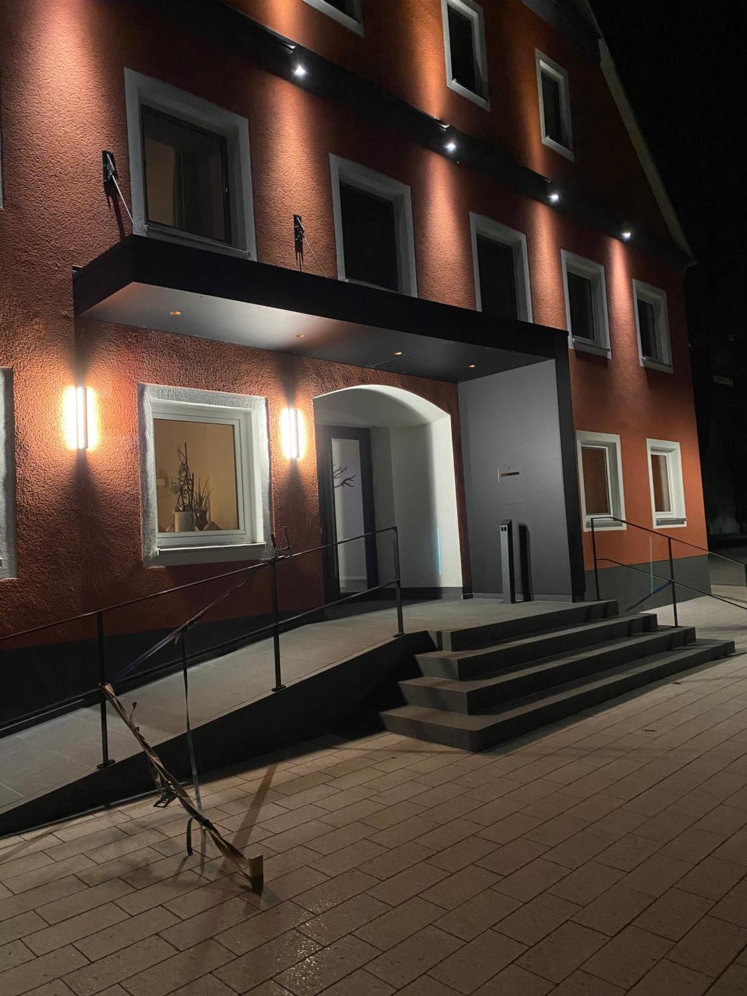 Landgasthof Zahn Elchingen Εξωτερικό φωτογραφία